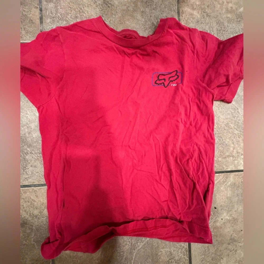 Fox Kids Red and Blue Graphic Tee - Picture 4 of 4